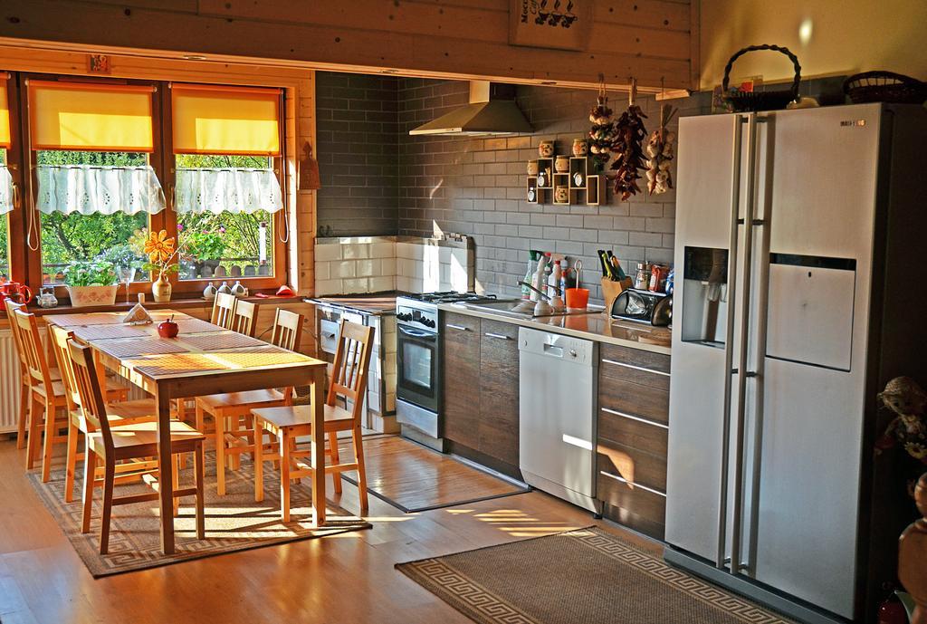 Willa Karolinka Stroza - Pet Friendly Myślenice Exteriör bild